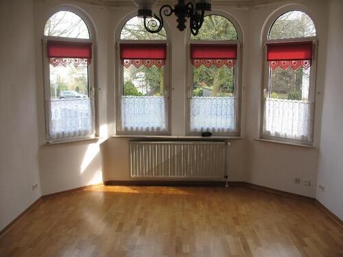 Foto - Bad Pyrmont, 2 Zi., 53 m², EG, EBK, Bad mit Wanne Dusche, nähe Zentrum, Bahnhofstr.
