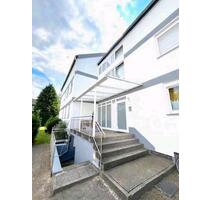 Helle 2-Zimmer-Dachgeschosswohnung mit Loggia in Lippstadt-Süd