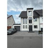 Modernes Haus - 845.000,00&nbsp;EUR Kaufpreis, ca.&nbsp; 192,00&nbsp;m&sup2; in Schifferstadt (PLZ: 67105)