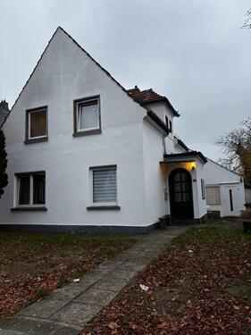 Foto - Vollvermietetes Wohnhaus mit Einliegerwohnung,Garage,Wintergarten
