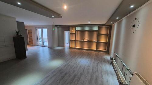 Foto - Saarbrücken - 1.500,00&nbsp;EUR Kaltmiete, ca.&nbsp; 160,00&nbsp;m&sup2;