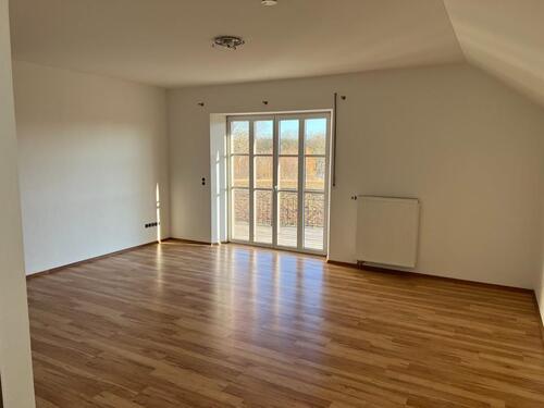 Foto - Schöne, helle 4 Zimmer Wohnung mit großer Balkonterrasse