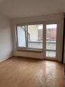 Foto - zentrales WG Zimmer + eigener Balkon + Aussicht