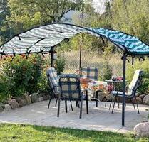 „Ostercamping-Stellplatz“ 17349 Voigtsdorf Mecklenburgische Seen. - Mücke