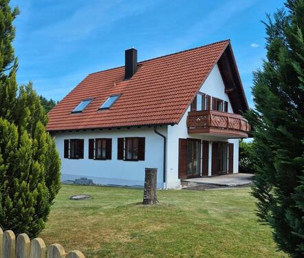 Foto - Freistehendes Wohnhaus, als EFH oder ZFH nutzbar, provisionsfrei!