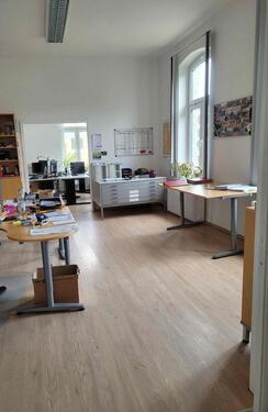 Foto - Moderne und sanierte Büroetage zu vermieten