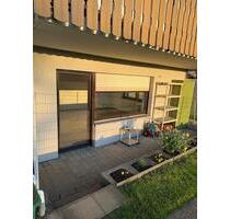 Lonsee: Moderne 1-Zi-Wohnung mit Terrasse & EBK