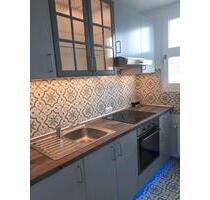 2 Zimmer Wohnung mit Einbauküche & Balkon in Solingen