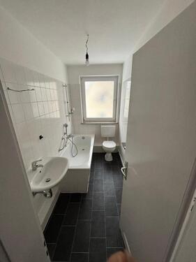 Foto - **ERSTBEZUG NACH RENOVIERUNG**Gemütliche 2-Zimmerwohnung mit Balkon**