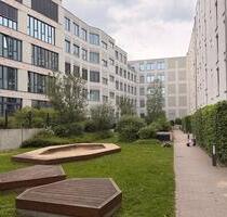 Provisionsfrei: Moderne 2-Zimmer-Wohnung mit Weitblick und Balkon - Berlin Friedrichshain-Kreuzberg