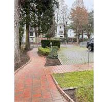 Schöne EG-Wohnung mit Garten, Stellplatz und Terrasse - TOP Lage - Ahrensburg