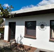 Pachtgarten Massivlaube 550 m2 in 04808 Wurzen - Bennewitz