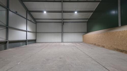 Foto - Lagerhalle Isolierte Halle Sektionaltor