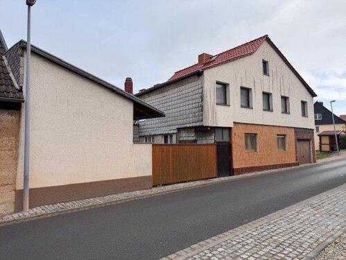 Foto - Einfamilienhaus mit viel Potential,sanierungsbedürftig