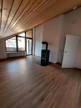 Foto - Schöne 4-Zimmer Dachgeschosswohnung