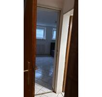 1-Zimmer Keller-Wohnung in Großbettlingen, bezugsfrei ab 1.2.2026 - Nürtingen