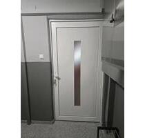 2 Zimmer Wohnung + Dachboden - 520,00 EUR Kaltmiete, in Solingen (PLZ: 42697) Ohligs