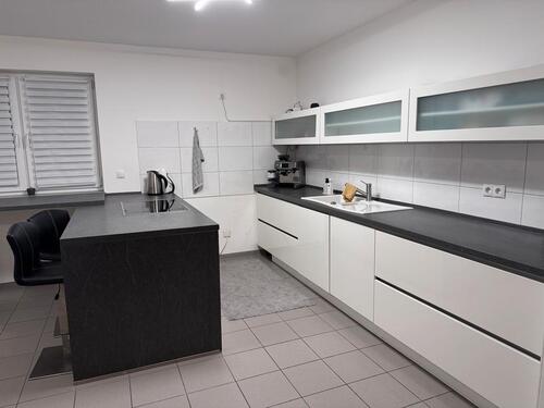 Foto - Nur mit Küche und Schlafzimmer!!!! 3 Zimmer 82qm Balkon. Holweide