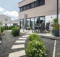 Modernes Wohnen mit Terrasse und Garten - Helle 3-Zimmer Wohnung in Oberviechtach