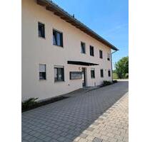hochwertige 3-Zimmer-EG-Wohnung mit Terrasse und eigenem Garten - Taufkirchen (Vils)