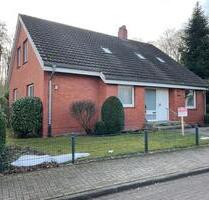 solides Einfamilienhaus mit Einliegerwohnung in Eystrup