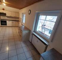 3 Zimmer Wohnung mit Einbauküche in Neckarbischofsheim