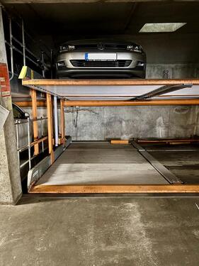 Foto - Duplex-Stellplatz (unten) in gepflegter Tiefgarage – Andréstraße