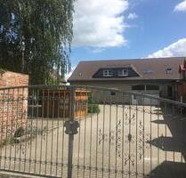 Sehr schöne 2 Raumwohnung mit Einbauküche auf einem Bauernhof in Parstein - Oderberg