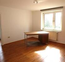 kleinere attr. Büro- u.Gewerbefläche in Saarlouis mit Parkplätzen