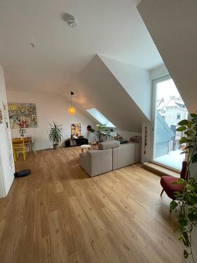 Foto - 3 Zimmer Dachgeschoßwohnung zur Miete in Darmstadt