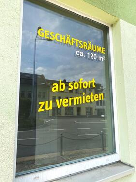 Foto - Gewerbeeinheit direkt an der B95 zu vermieten!