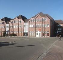 Schöne Büro Praxisfläche - 851,00&nbsp;EUR Kaltmiete, ca.&nbsp; 89,59&nbsp;m&sup2; in Demmin (PLZ: 17109)