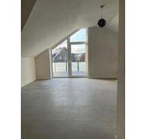 Zu vermieten: Großzügige, kernsanierte Dachgeschosswohnung - Ahaus