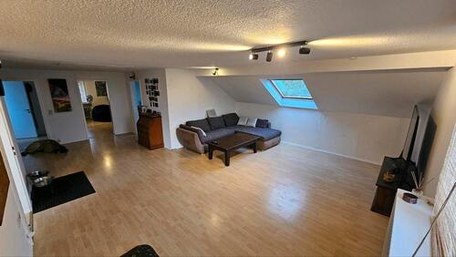 Foto - 3 Zimmer Dachgeschoßwohnung zur Miete in Kaiserslautern