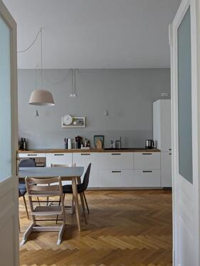 Foto - moderne ALTBAUWOHNUNG mit ca. 93m² & Balkon !!