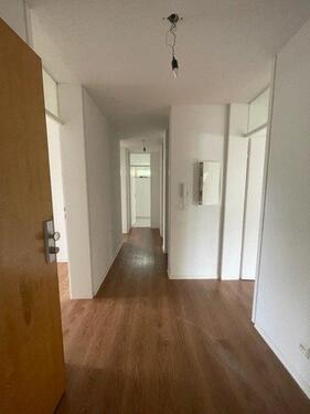 Foto - 4 Zimmer Etagenwohnung zur Miete in Esslingen am Neckar