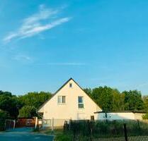 Attraktive Doppelhaushälfte mit großem Grundstück in Schönefeld