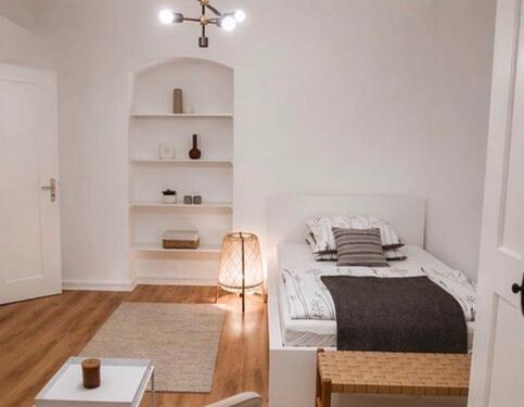 Foto - Voll möbl.sehr stilvolle 1-Zimmer-WHG mit gehobener Innen Aust.