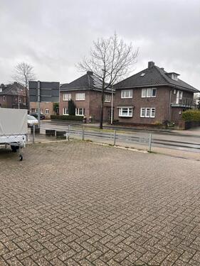 Foto - Pkw-Stellplatz in Innenstadt von Gronau