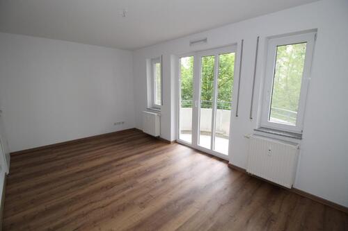 Foto - Wohnen im Zentrum & trotzdem ruhig: Großzügige 3-Raum-Wohnung mit 2 Balkonen ab 01.04.2026