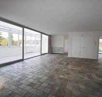 Offene Penthousewohnung in Köln-Holweide Offene Penthousewohnung in Köln-Holweide