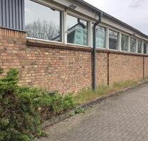 Produktions- Lagerhalle - 3.000,00&nbsp;EUR Kaltmiete, ca.&nbsp; 4,00&nbsp;m&sup2; in Husby (PLZ: 24975)