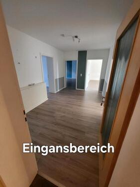 Foto - Große Wohnung zu Vermieten ab 01.04.2026