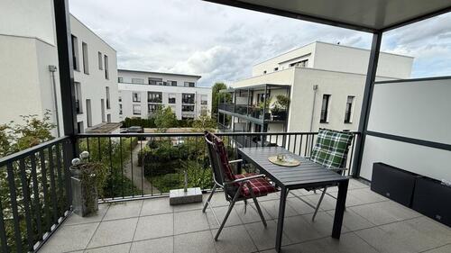 Foto - 2-Zimmer-Wohnung ZENTRAL möbliert-teilmöbliert EBK Balkon