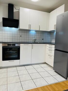 Foto - Schöne 2-Zimmer-Wohnung mit EBK, TG-Stellplatz und Balkon
