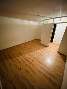 Foto - Büroraum in 2er Bürogemeinschaft mit gemeinsamer Küche und WC