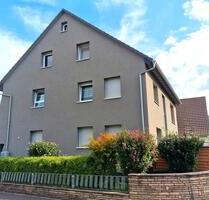 Schöner Wohnen im modernen Zweifamilien- Effizienzhaus KfW85 - Großostheim