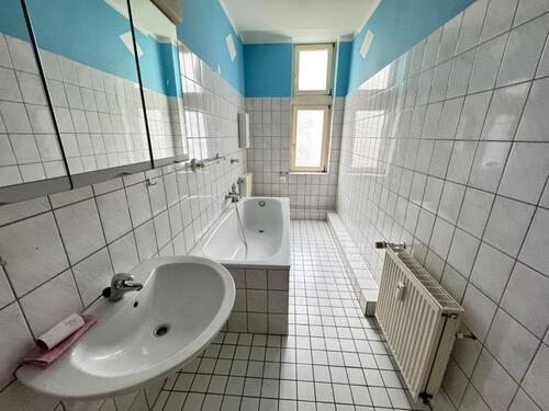 Foto - Gemütliche und großzügige Altbauwohnung im 2. Obergeschoss