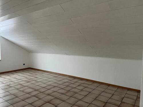 Foto - Dachgeschoßwohnung in Brakel zur Miete