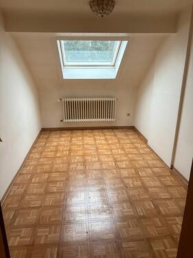 Foto - 3 Zimmer Dachgeschoßwohnung zur Miete in Völklingen